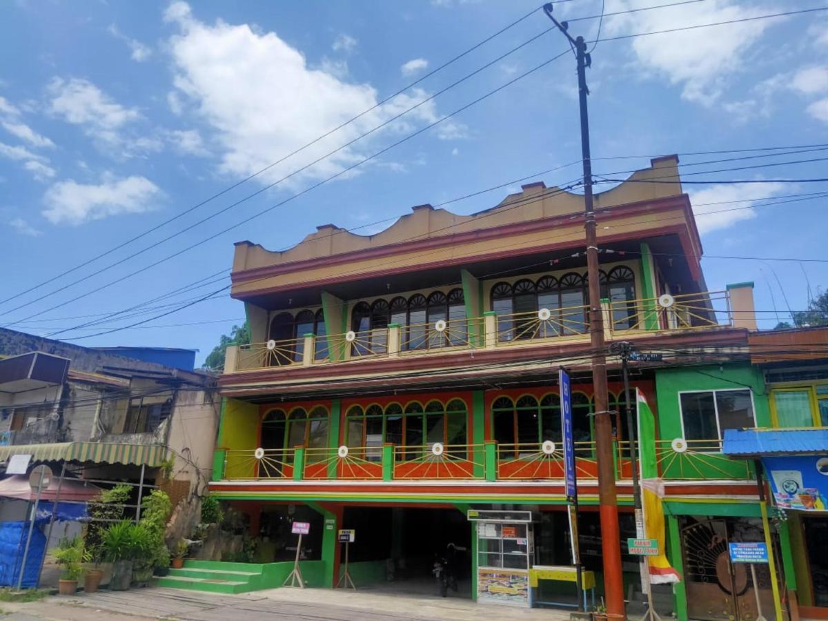 Oyo 90041 Hotel Sinar Lumayan Syariah Баликпапан Экстерьер фото